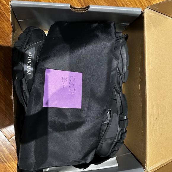 Balenciaga Track LED - Picture 1 of 13